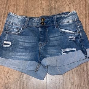 Wishful park shorts, size 3